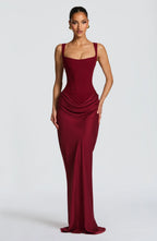 Women's fitted open-back square-neck evening dress