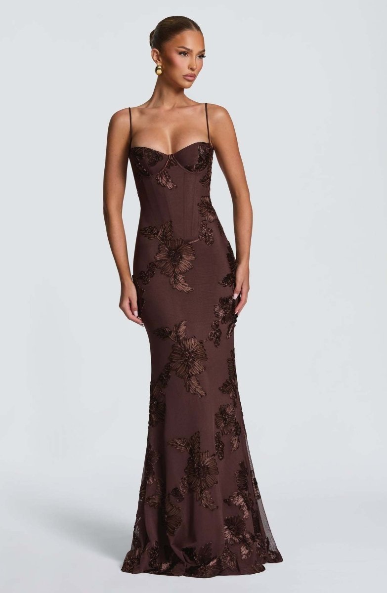 Women's sweetheart-neck floral wedding guest dress