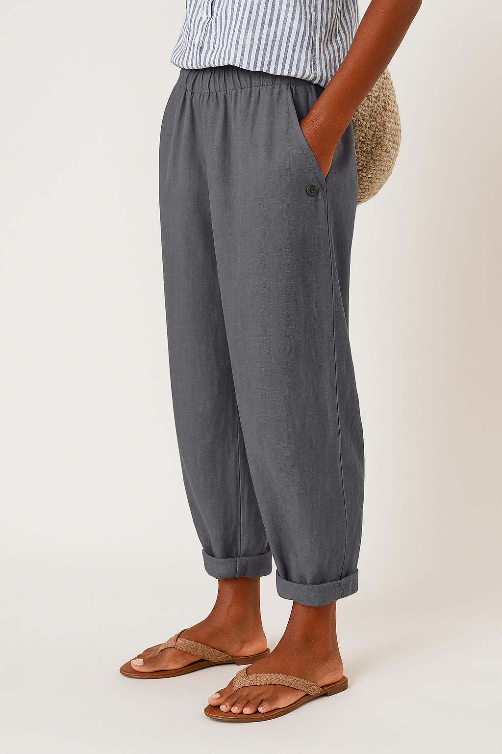 Women's tapered cropped linen trousers